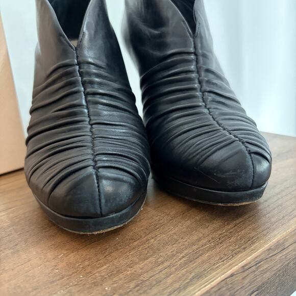 Prada Nappa Basic Nero Sz 39 US 9 Leather Ankle Heel Booties Box Dust Bag AUTH - Picture 3 of 13